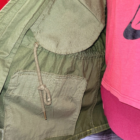 Fall Out Boy Army Vest, Ladies Small - fits like a Large - Picture 3 of 9